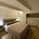 The Wine Гостевой дом Неаполь